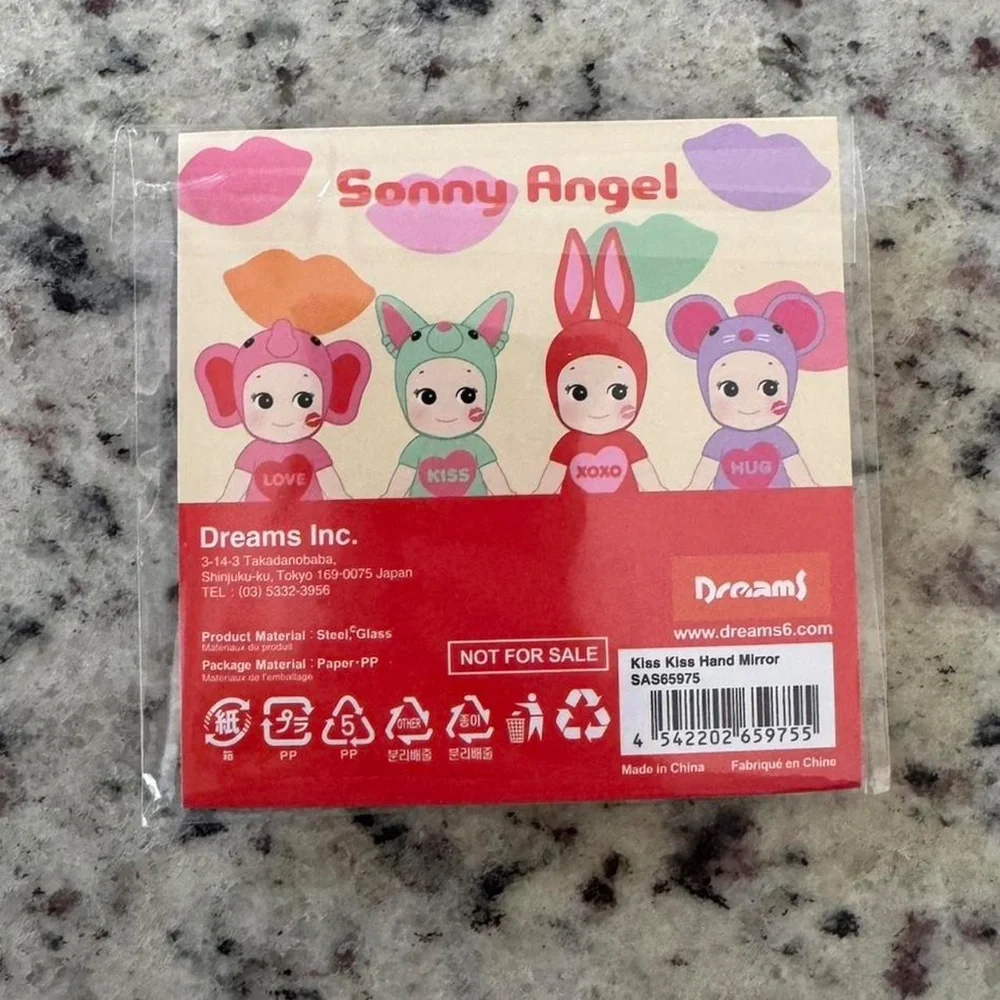 ✰ sonny angel kiss kiss hand mirror ✰ - Picture 3 of 3